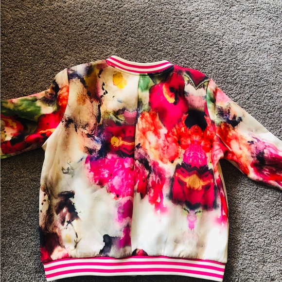 Lucy and Company Varsiry Floral jacket - Picture 7 of 10